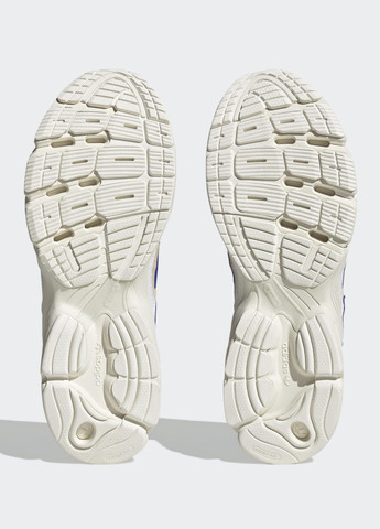 Бежевые всесезонные кроссовки astir sn adidas