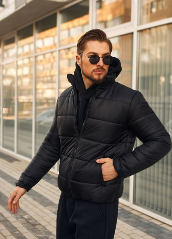 Чорна зимня коротка куртка без капюшона на теплу зиму Vakko
