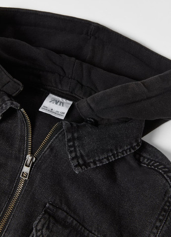 Черная демисезонная джинсовая куртка для мальчика 8596 122 см черный 64377 Zara