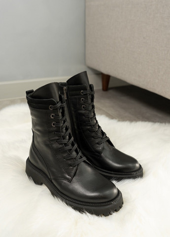 Черные женские ботинки на молнии со шнуровкой