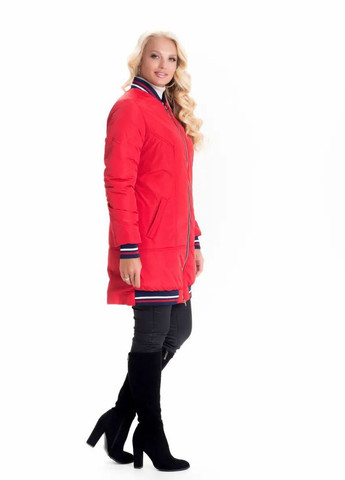 Красная демисезонная осенняя женская куртка большого размера SK