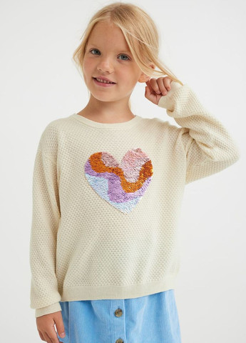 Бежевый демисезонный свитер с мотивом сердце H&M