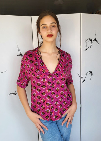 Малиновая блуза-рубашка в геометричный принт малиновая Zara