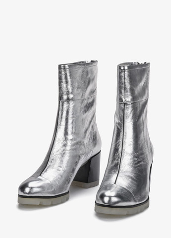 ботинки Estro