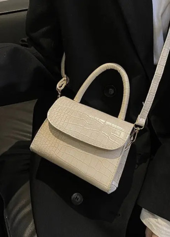 Жіноча класична сумочка на ремінці крос-боді через плече рептилія бежева No Brand (256989669)
