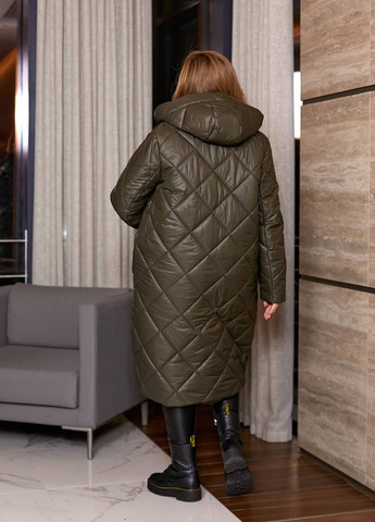 Оливковая (хаки) женское зимнее пальто цвет хаки р.50/52 448298 New Trend