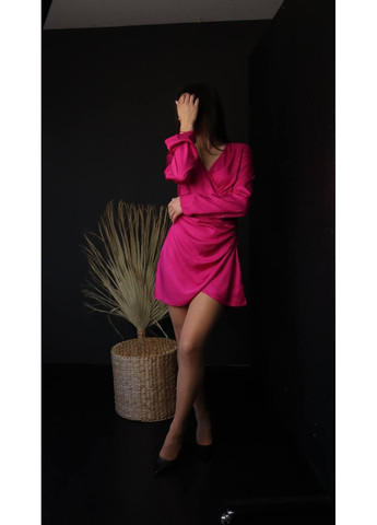 Розовое вечернее женское атласное короткое платье (1453) s розовое H&M