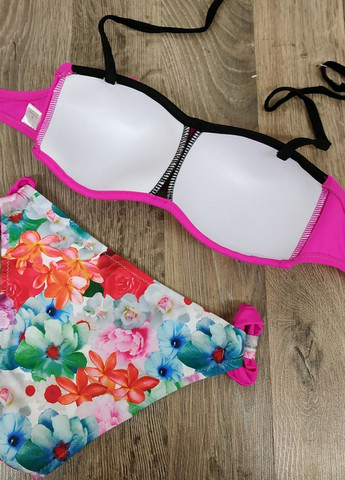 Розовый летний купальник верх лиф с оборками плавки с цветами женский раздельный стильный красивый раздельный No Brand 6383
