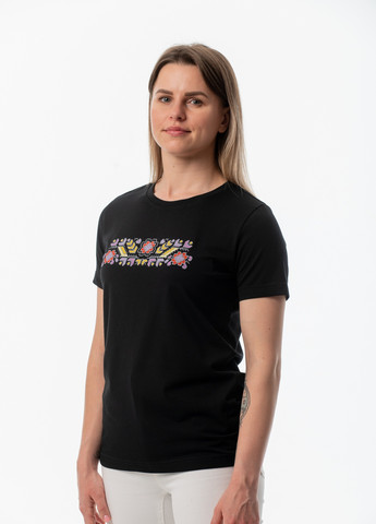 Чорна жіноча футболка-вишиванка з вишивкою "польова" з коротким рукавом VINCA