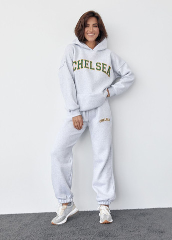Женский спортивный костюм на флисе с принтом Chelsea - светло-серый Lurex (266555793)