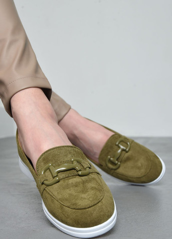 Туфли-лоферы женские болотного цвета Let's Shop с цепочками
