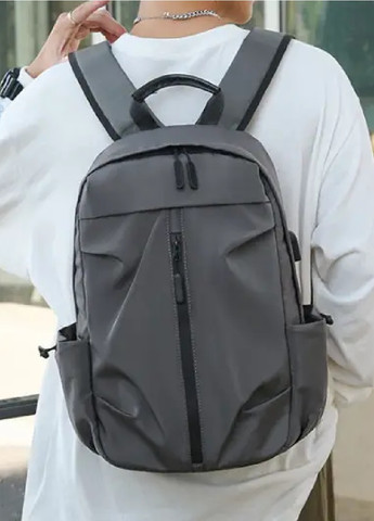 Рюкзак міський спортивний компактний на кожен день з USB виходом 45х30х15 см об'єм 20 л (475241-Prob) Сірий Unbranded (263678372)