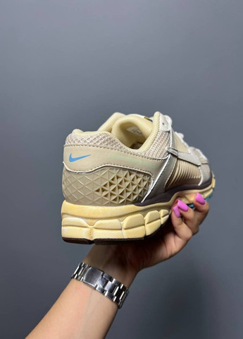 Бежевые демисезонные кроссовки мужские Nike Zoom Vomero 5 'Oatmeal'