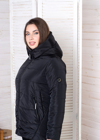 Чорна демісезонна жіноча куртка весняна великого розміру SK