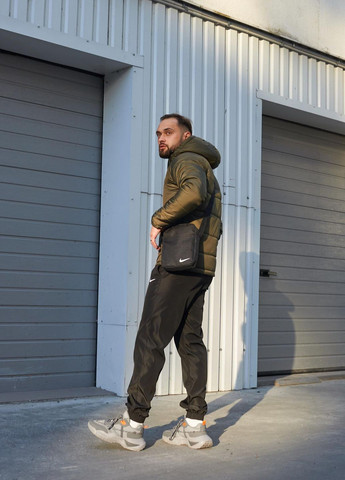 Оливковий (хакі) демісезонний комплект із куртки, штанів та барсетки No Brand