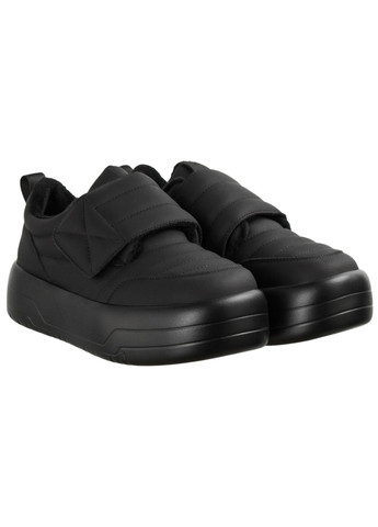 Чорні осінні жіночі кросівки 199732 Lifexpert