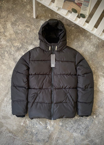Черная зимняя куртка зимняя черная базовая Vakko