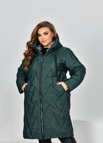 Зеленая женская теплая курточка цвет темно зеленый р.54 447404 New Trend
