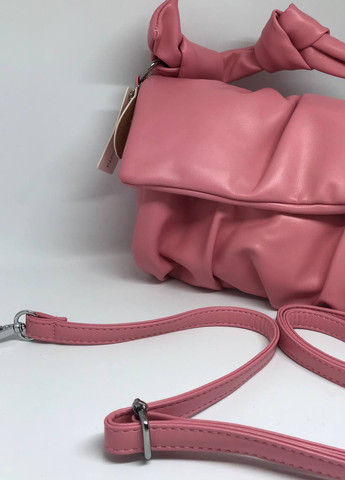 Жіноча сумочка з ремінцем колір насичений рожевий 435846 New Trend (259429446)