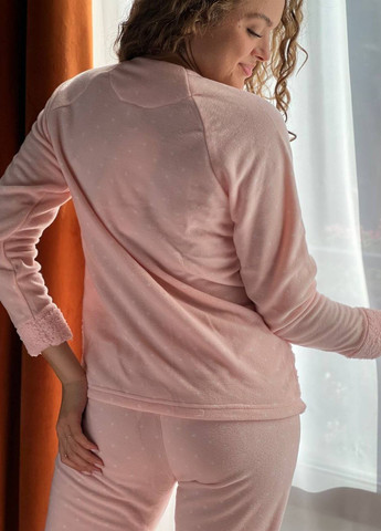 Светло-розовая зимняя нежная пижамка-костюм кофта + брюки Vakko