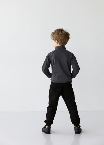 Спортивный костюм на мальчика цвет графит с черным 406591 New Trend (259034023)