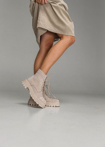 Осенние замшевые женские демисезонные ботинки Villomi из натуральной замши