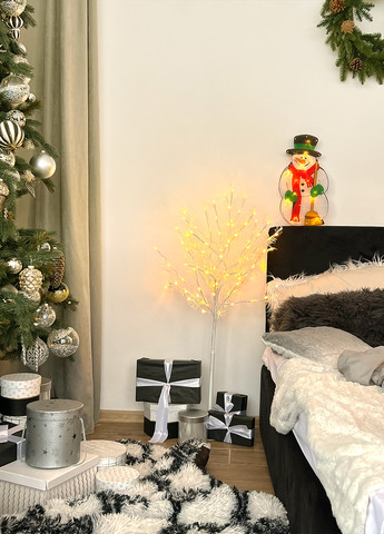 Дерево світлодіодне на підставці, 120 см MVM (271134747)