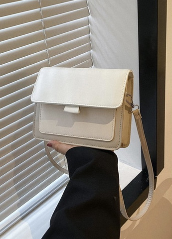 Женская классическая сумочка через плечо кросс-боди на широком ремешке 10165 бежевая No Brand (259262460)