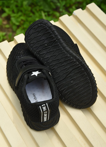 Чорні осінні кросівки дитячі чорного кольору Let's Shop