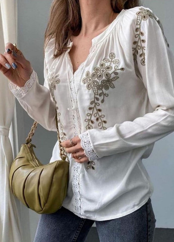 Блузка вишиванка біла з бежевою вишивкою та кружевом No Brand (258614101)