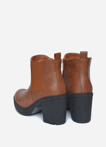 Осенние ботинки женские демисезонные коричневого цвета на молнии дезерты Let's Shop без декора из искусственной кожи