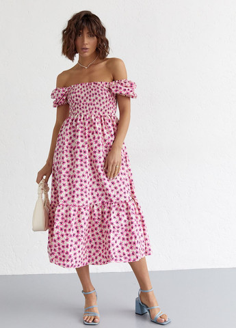 Розовое откровенный платье в мелкие цветы с открытыми плечами - розовый Lurex