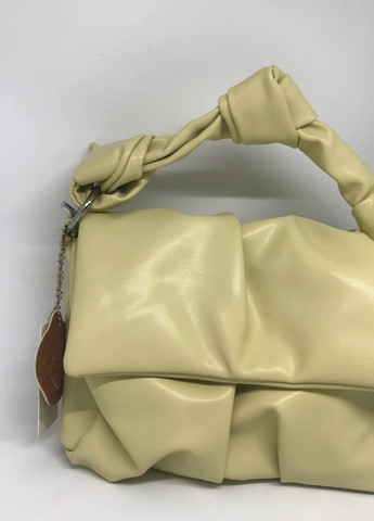 Женская сумочка с ремешком цвет темно желтый 436069 New Trend (259501189)