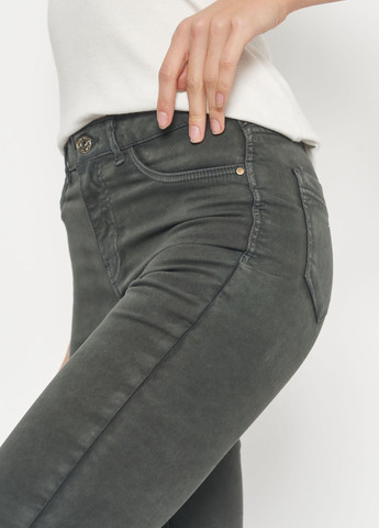 Темно-серые брюки Terranova