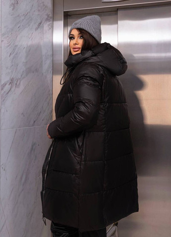 Чорна женская удлиненная куртка цвет чернй р.l 448557 New Trend