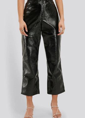 Черные женские лаковые укороченные штаны NA-KD (260172540)