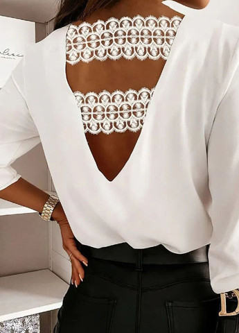 Біла демісезонна блузка жіноча білого кольору з баскою Let's Shop