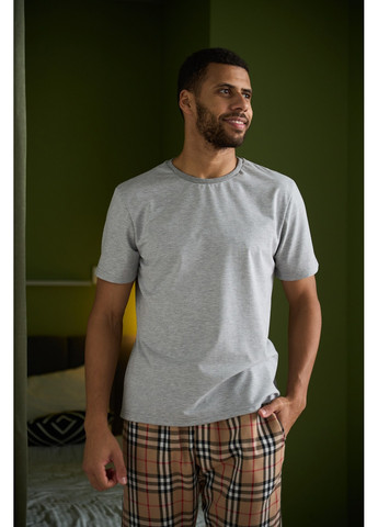Піжама чоловіча футболка сіра + штани в клітинку бежеві Handy Wear (278076140)