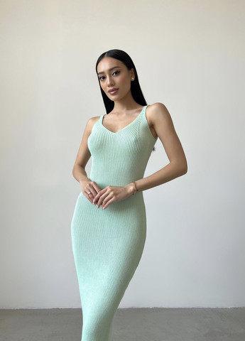 Мятное кэжуал платье вязаное Larionoff однотонное