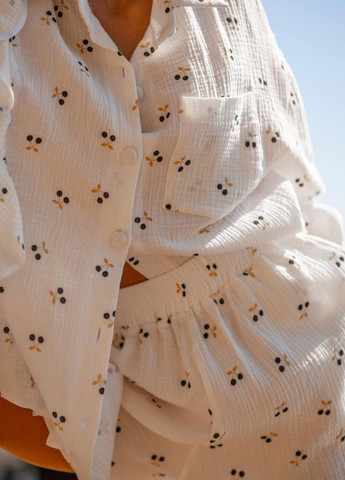 Біла жіноча піжама двійка із шортами колір білий р.s/m 440283 New Trend