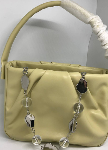 Жіноча сумочка колір темно жовтий 436742 New Trend (259662912)