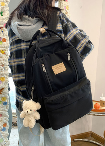 Вмісткий стильний жіночий рюкзак / молодіжний рюкзак сумка з брелком / міський стиль 2023 9130 Чорний 68592 DobraMAMA (264736770)