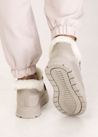 Зимние ботинки короткие молочные замша кожа Prima d'Arte из натуральной замши