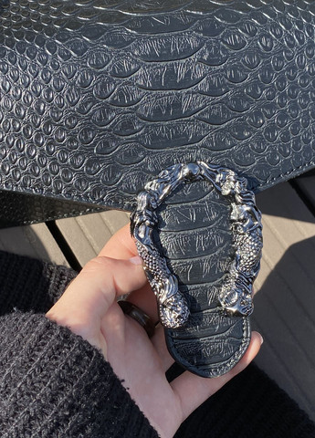 Жіноча сумка крос-боді з підковою чорна No Brand (270829157)