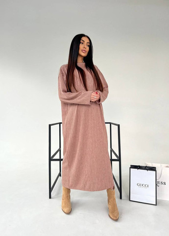 Бежевое идеальное платье с поясом из вязки для ваших осенних образов, приятное к телу платье и крой который подчеркнёт вашу фигуру No Brand