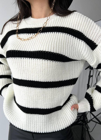 Белый свитер кристина белый в черную полоску No Brand