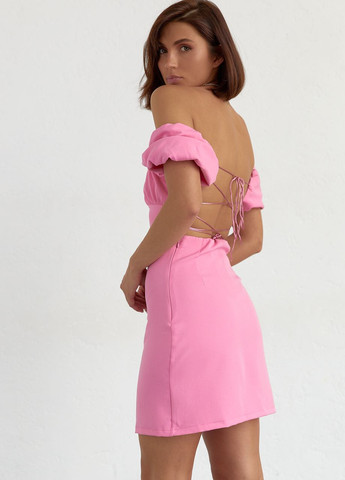 Розовое кэжуал короткое платье со шнуровкой на спине - розовый Lurex