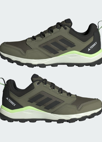 Зеленые всесезонные кроссовки tracerocker 2.0 trail running adidas