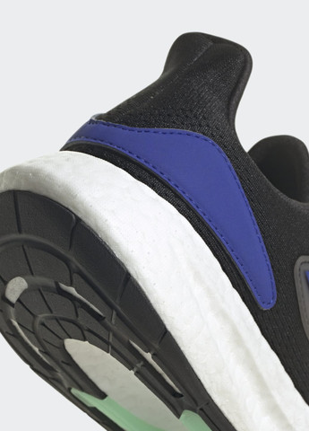 Чорні всесезон кросівки для бігу pureboost 22 adidas
