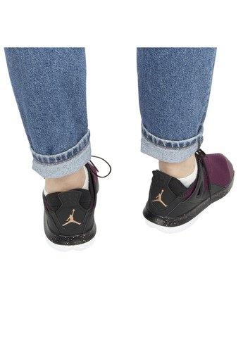 Бордовые женские кроссовки Jordan